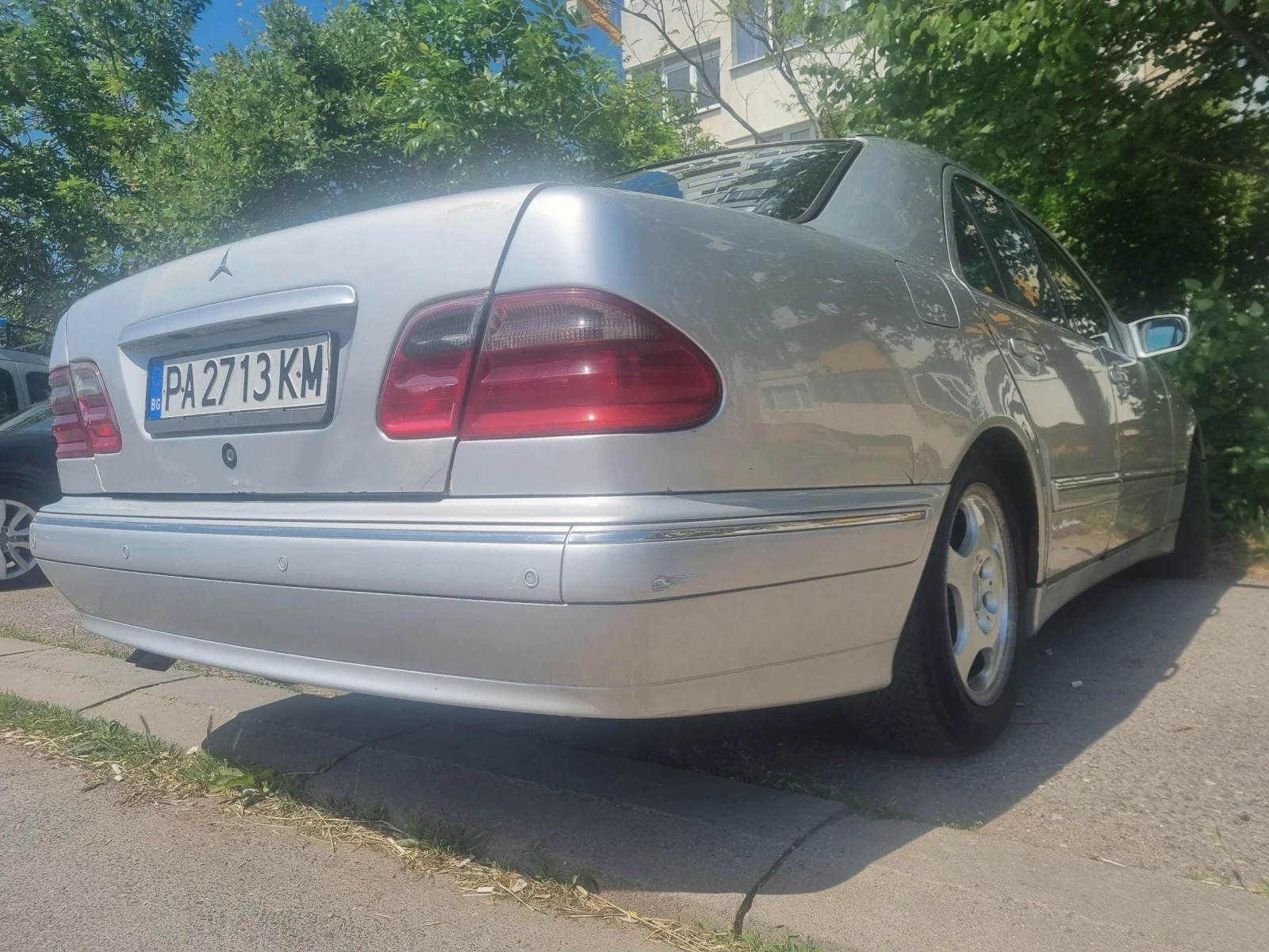Mercedes-Benz E 320 Avangarde - изображение 4
