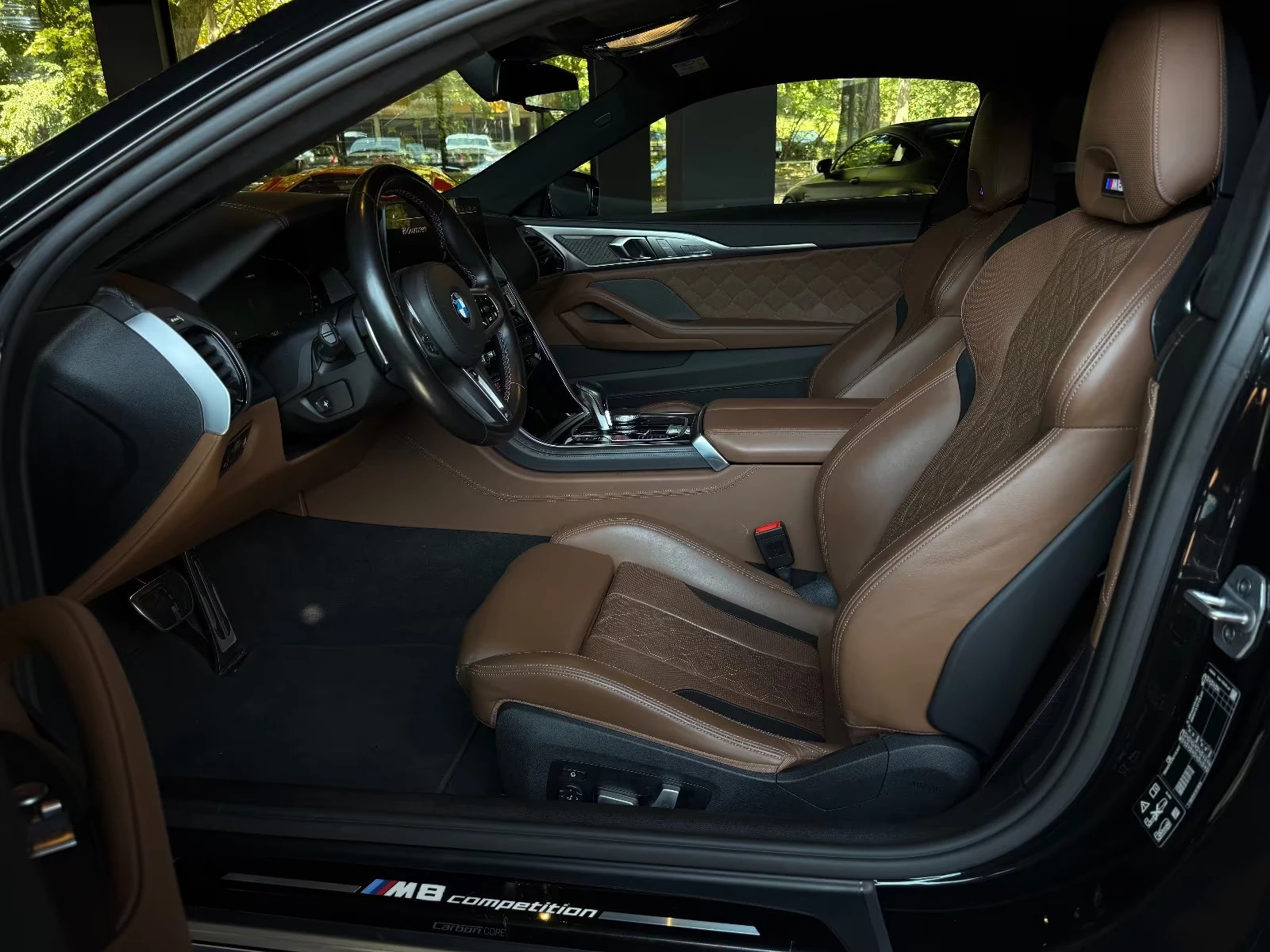 BMW M8 COMPETITION/COUPE/625HP/CARBON/SCLOSE/HUD/LED/385f - изображение 9