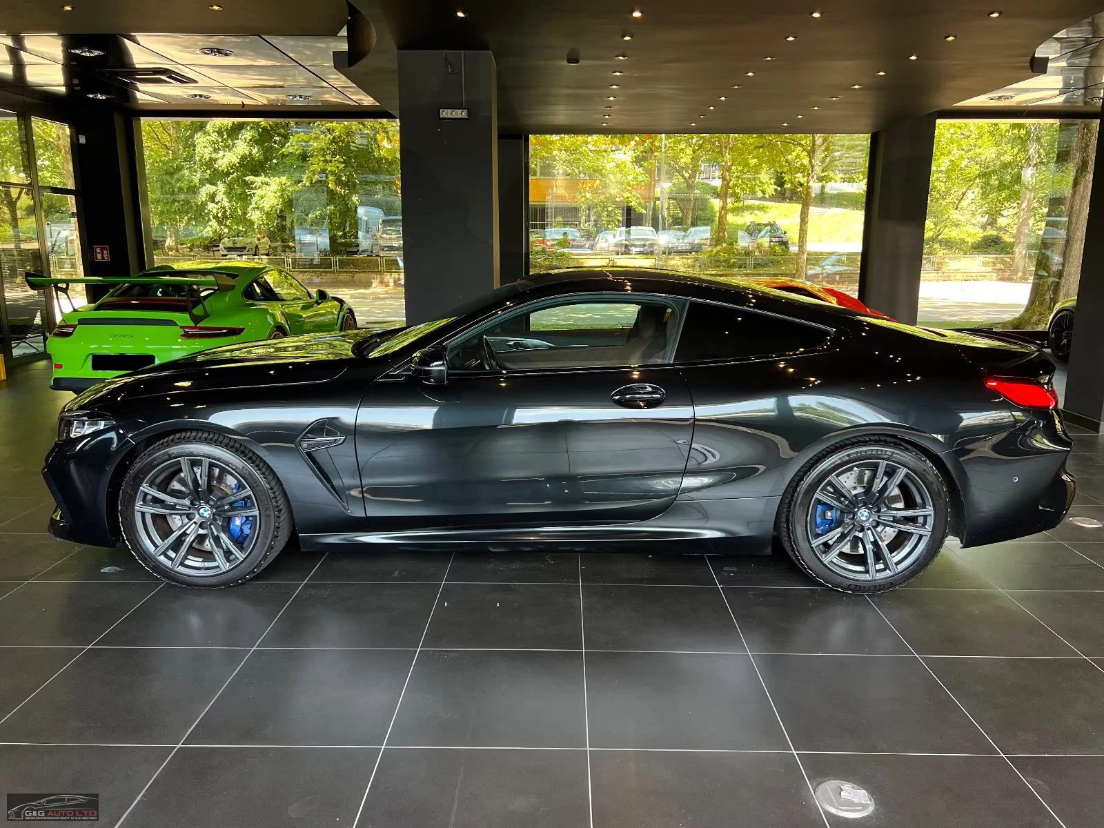 BMW M8 COMPETITION/COUPE/625HP/CARBON/SCLOSE/HUD/LED/385f - изображение 3