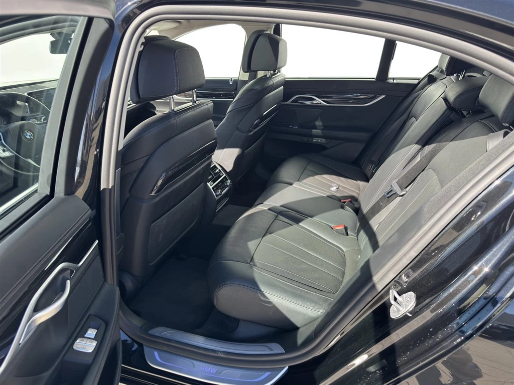 BMW 740 xDrive - изображение 10