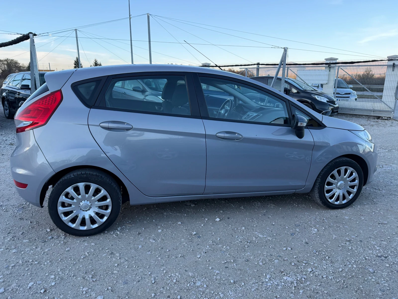 Ford Fiesta 1.3/82кс EVRO5 климатик 197000км - изображение 8
