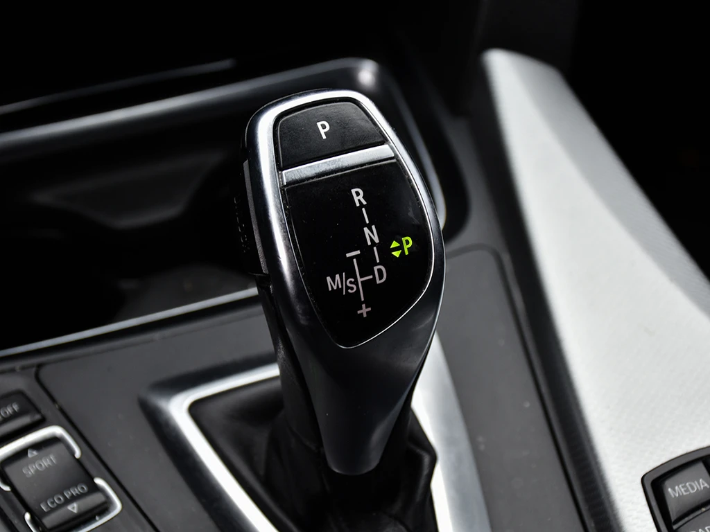 BMW 335 5dr 335i xDrive Gran Turismo AWD - изображение 7