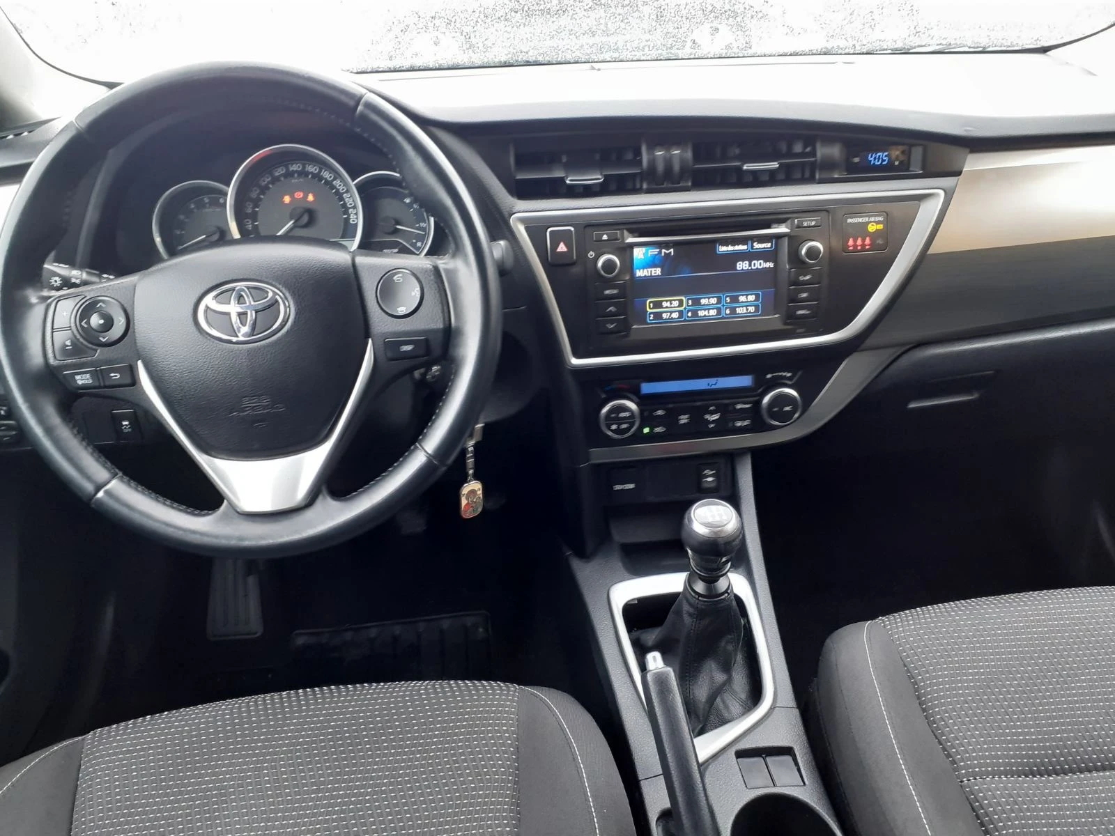 Toyota Auris 1.4 D4D NAVI KAMERA PREMIUM - изображение 7