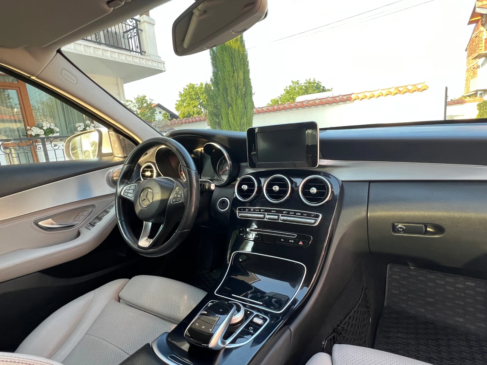 Mercedes-Benz C 200, снимка 8 - Автомобили и джипове - 53749718