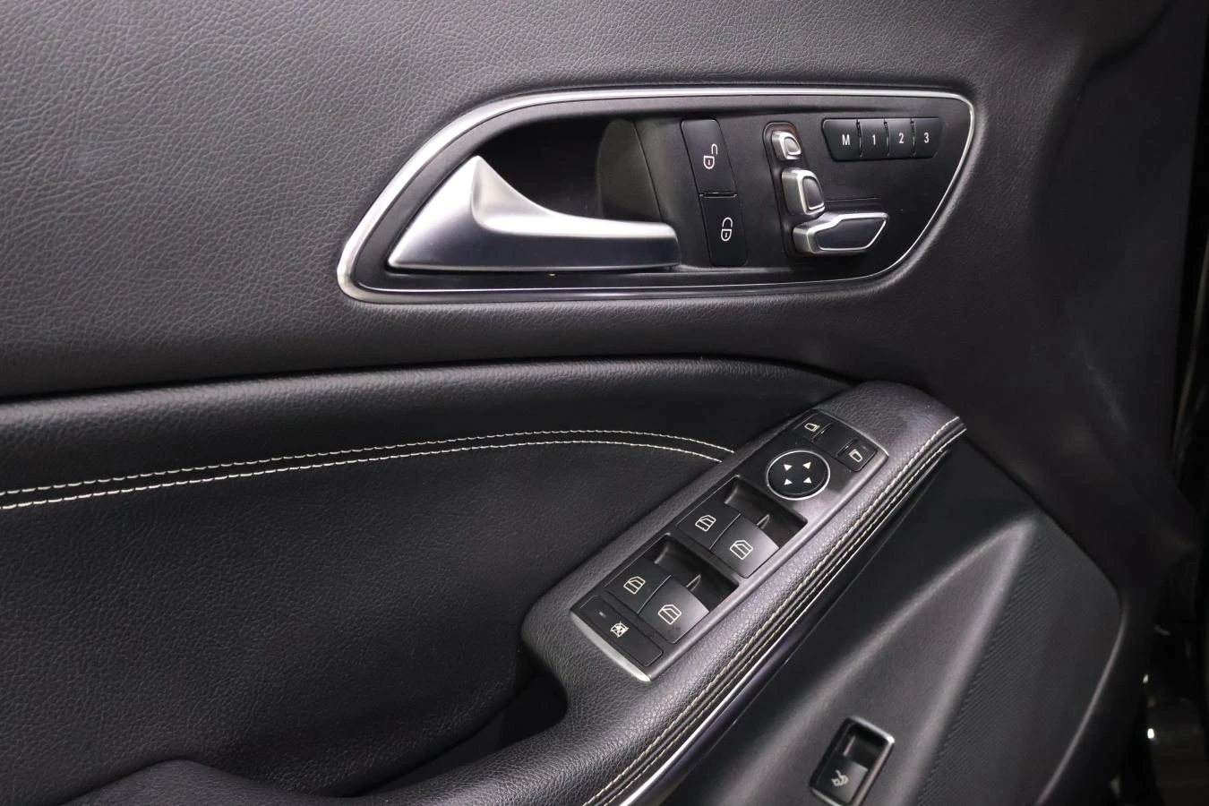 Mercedes-Benz CLA 250 4MATIC* ����������* (���� �� ��)  | Mobile.bg � ����������� 15