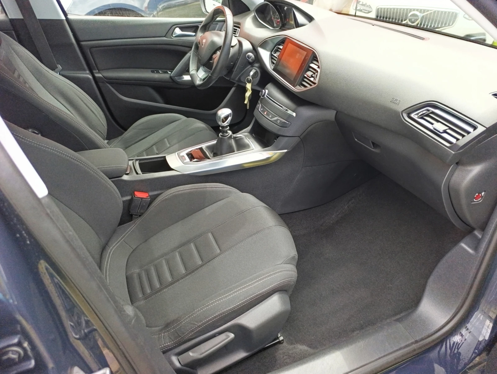 Peugeot 308 1.6 THP Allure, снимка 16 - Автомобили и джипове - 54378650