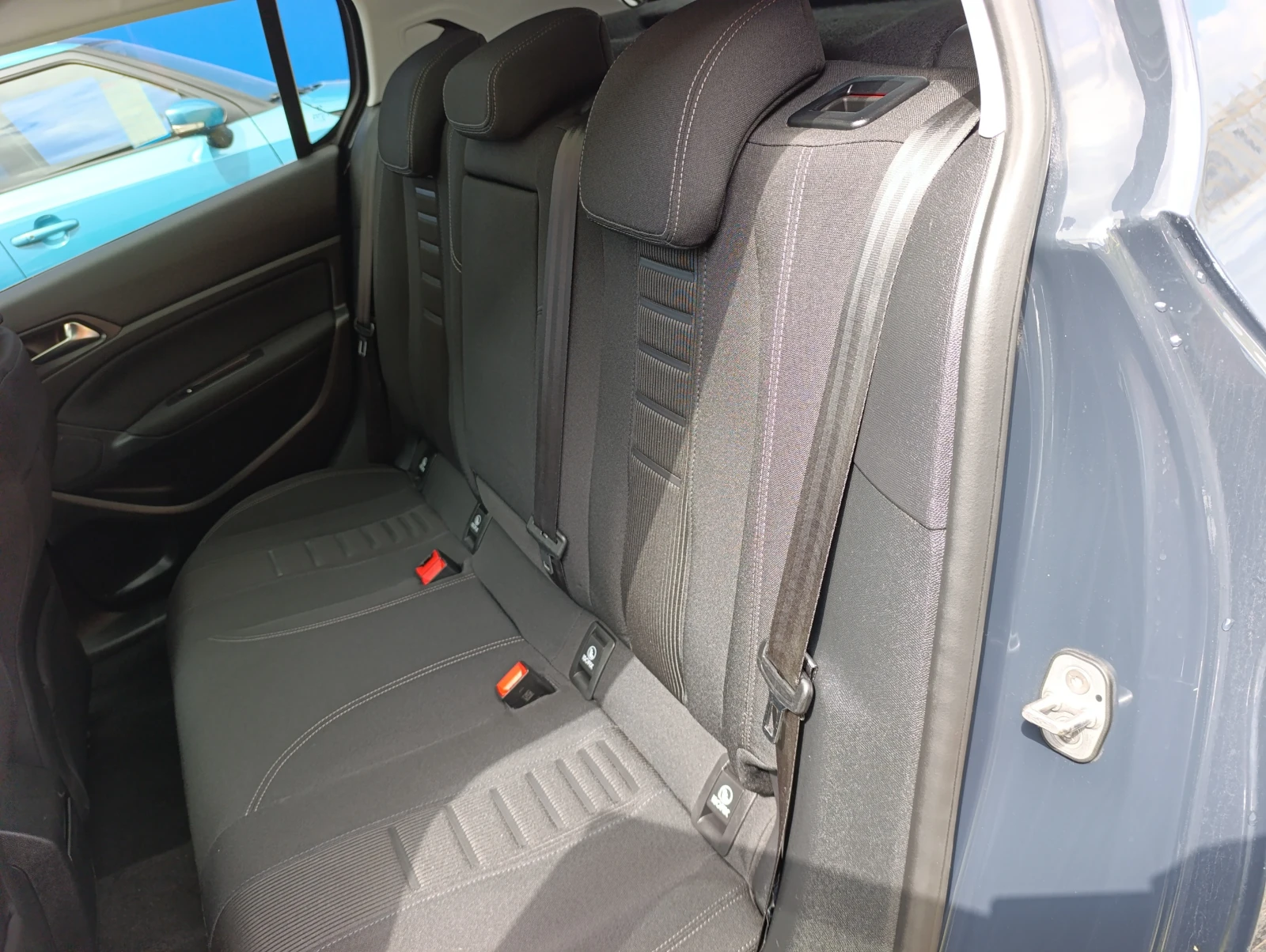 Peugeot 308 1.6 THP Allure, снимка 9 - Автомобили и джипове - 54378650