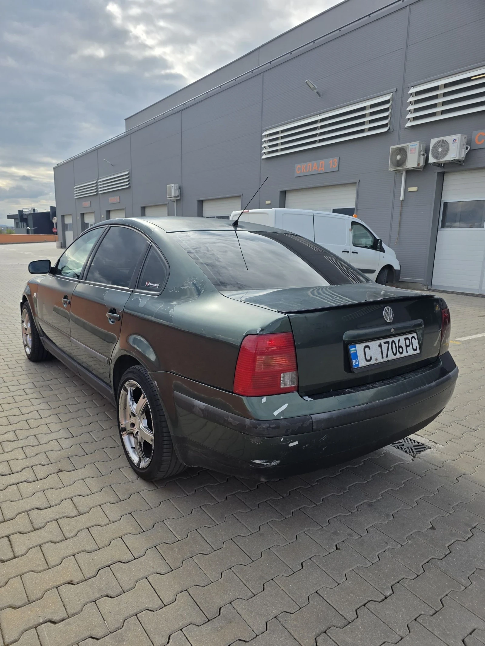 VW Passat, снимка 7 - Автомобили и джипове - 54485930