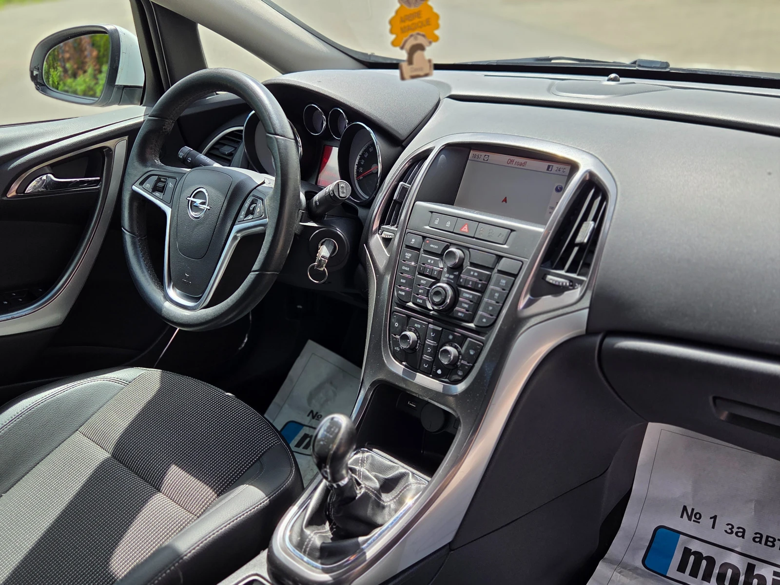 Opel Astra 1.3CDTi NAVI* COSMO* , снимка 8 - Автомобили и джипове - 54524390