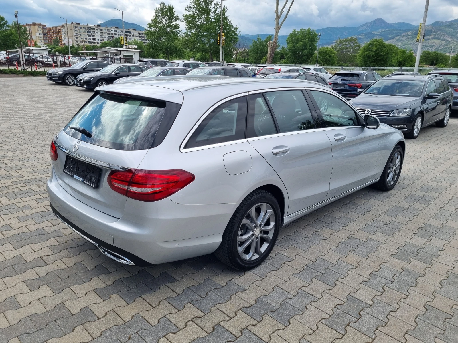 Mercedes-Benz C 220 CDi-170кс АВТОМАТИК/2016г. СЕРВИЗНА ИСТОРИЯ в МВ, снимка 6 - Автомобили и джипове - 54567048