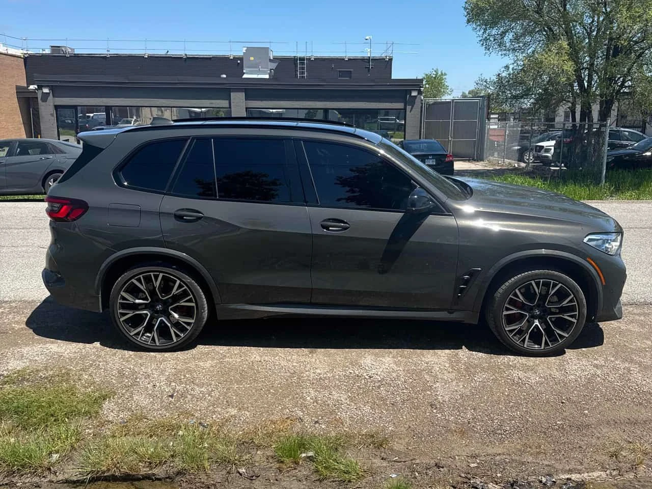 BMW X5M COMPETITION * МАСАЖИ* ДИСТРОНИК* 360 КАМЕРА* ОБДУХ, снимка 4 - Автомобили и джипове - 54673169