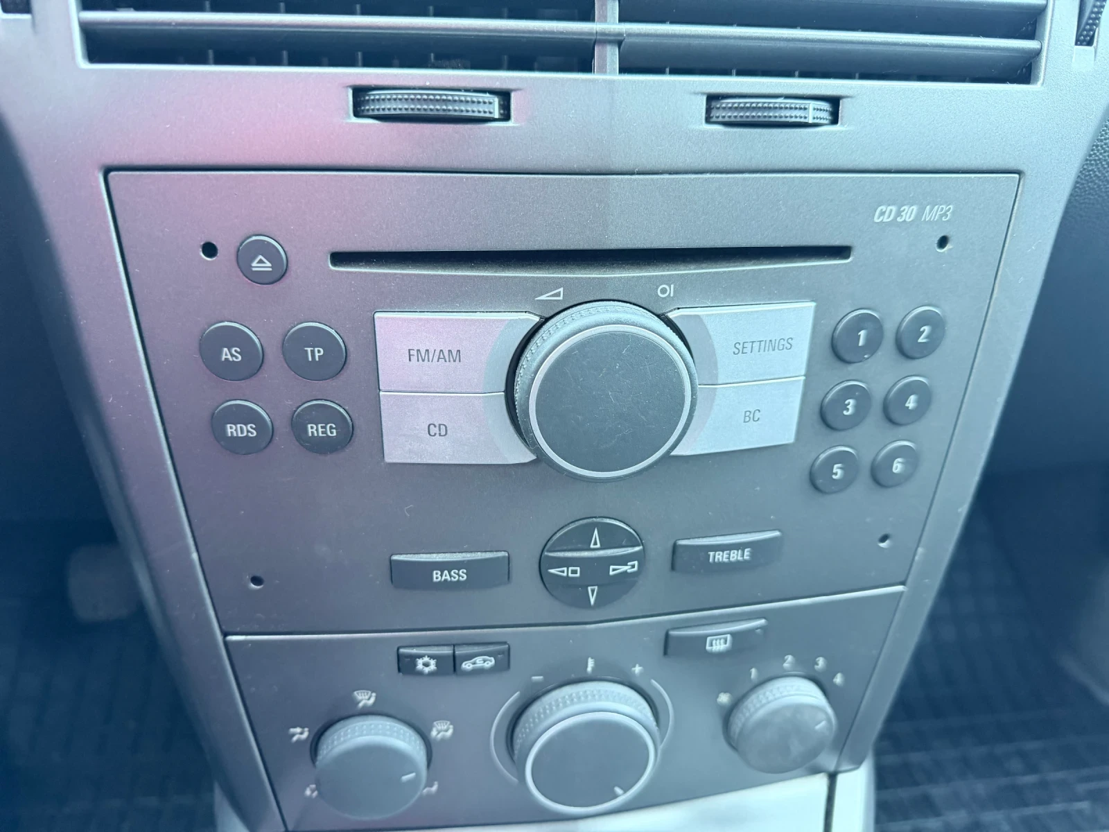Opel Astra 1.4, снимка 12 - Автомобили и джипове - 54740092