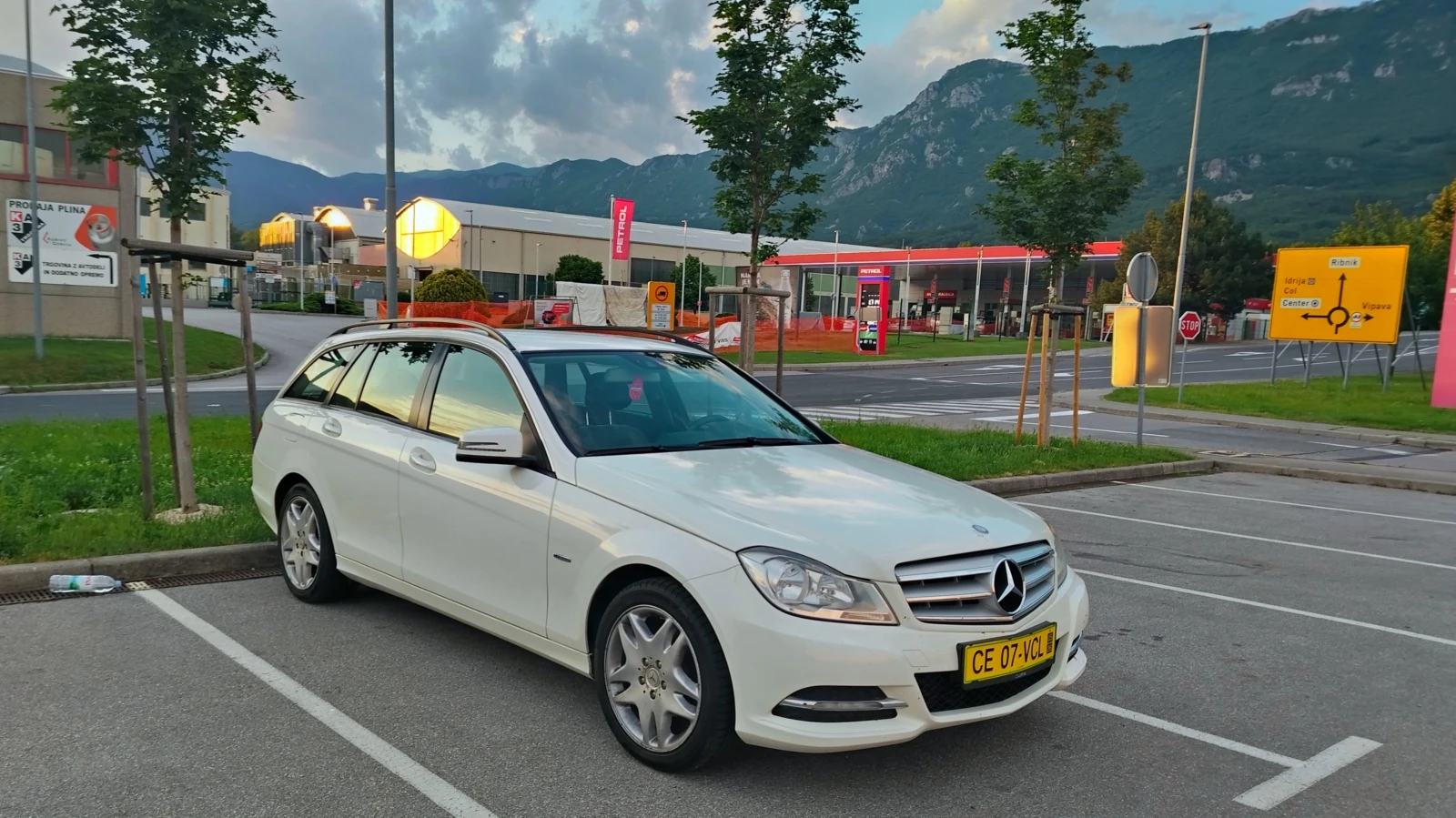 Mercedes-Benz C 180 CDI * * ТОП ЦЕНА* * , снимка 3 - Автомобили и джипове - 54965855