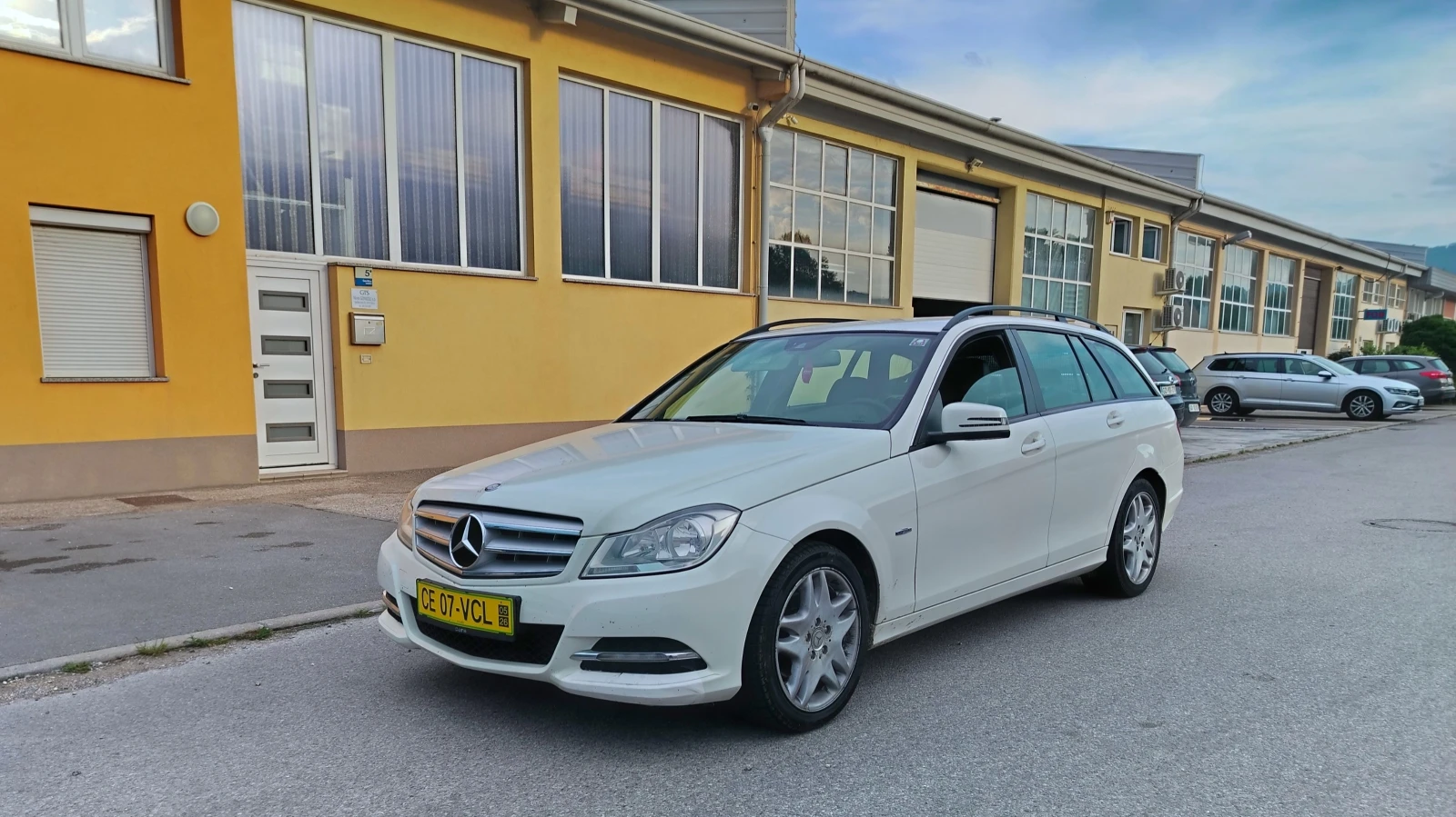 Mercedes-Benz C 180 CDI * * ТОП ЦЕНА* * , снимка 15 - Автомобили и джипове - 55537584