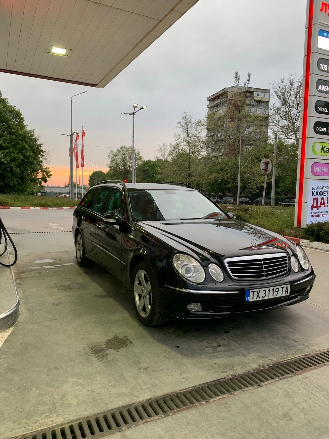 Mercedes-Benz E 280 Avantgarde