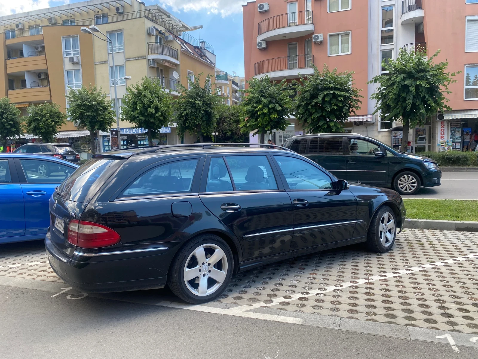 Mercedes-Benz E 280 3.2CDI Avantgarde, снимка 2 - Автомобили и джипове - 55149967