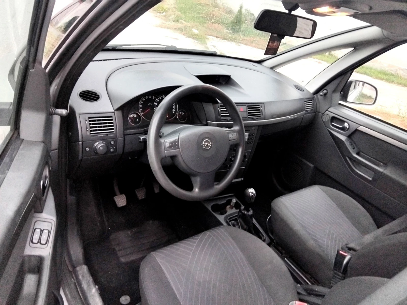 Opel Meriva 1.4i.90k + КЛИМА + ГАЗОВ ИНЖЕКЦИОН 2006г , снимка 13 - Автомобили и джипове - 55148374