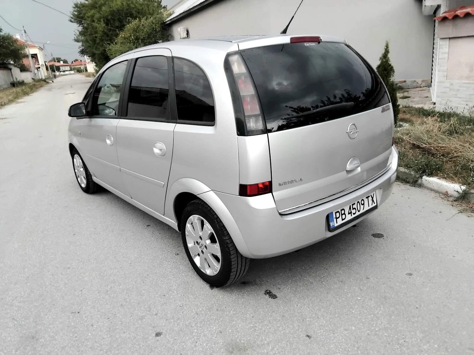 Opel Meriva 1.4i.90k + КЛИМА + ГАЗОВ ИНЖЕКЦИОН 2006г , снимка 3 - Автомобили и джипове - 55148374