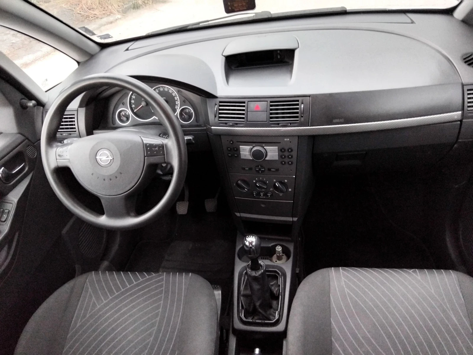 Opel Meriva 1.4i.90k + КЛИМА + ГАЗОВ ИНЖЕКЦИОН 2006г , снимка 14 - Автомобили и джипове - 55148374