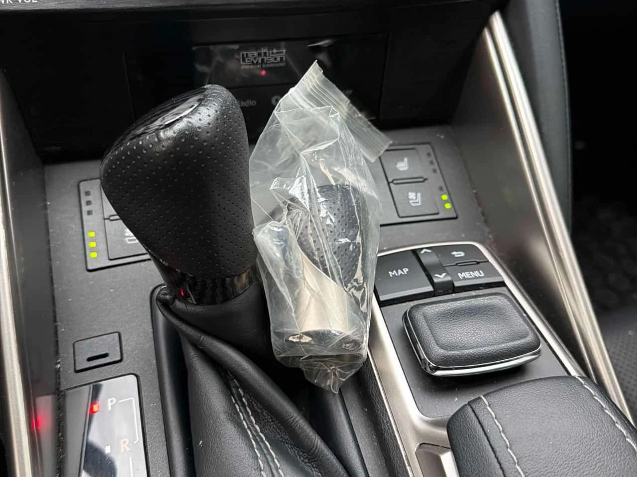 Lexus IS 350 * CARFAX * ОПЦИЯ ЗА ФИНАНСИРАНЕ , снимка 12 - Автомобили и джипове - 55227040