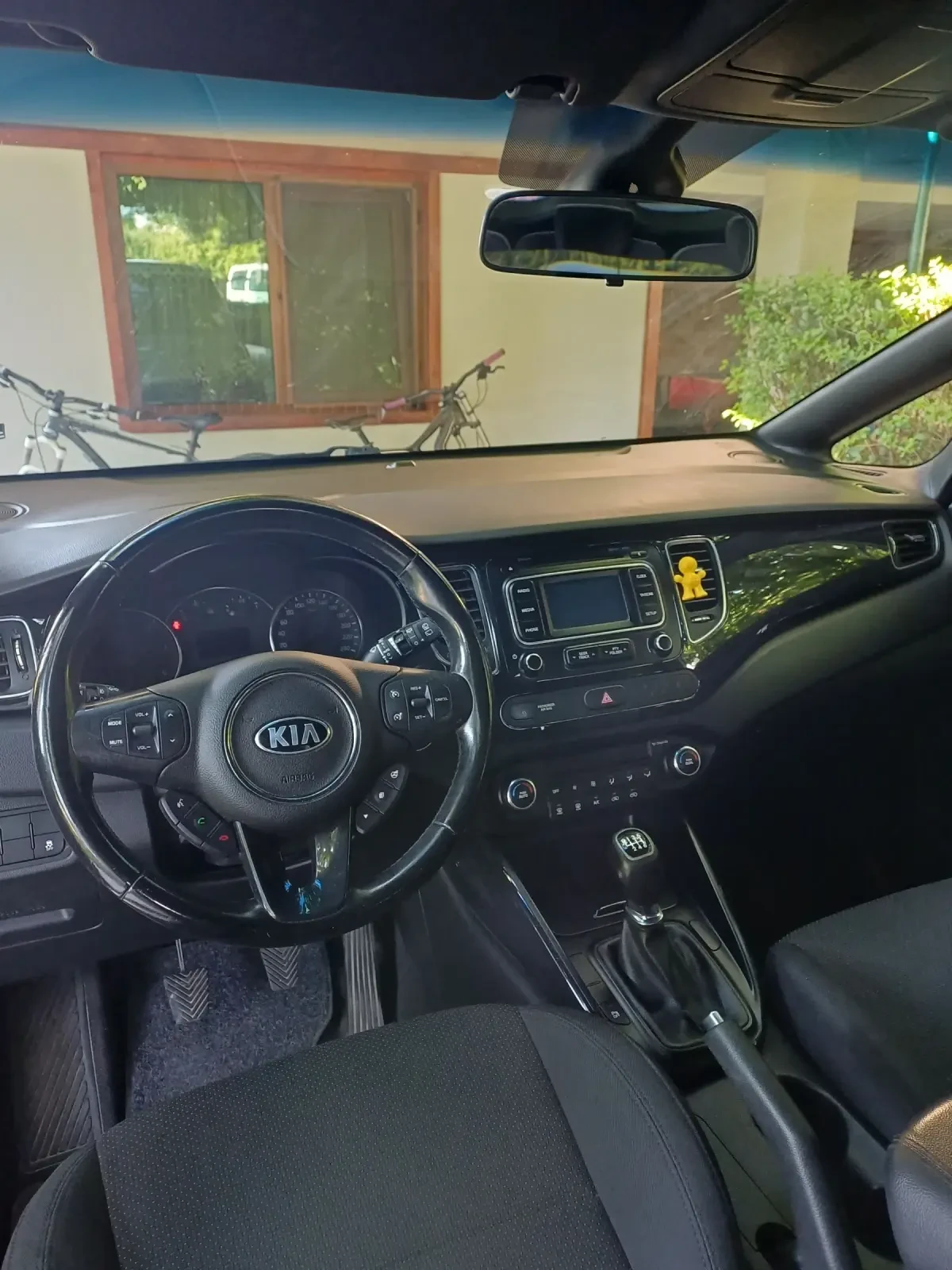 Kia Carens 1.7 136к.с. 7м., снимка 7 - Автомобили и джипове - 55268041