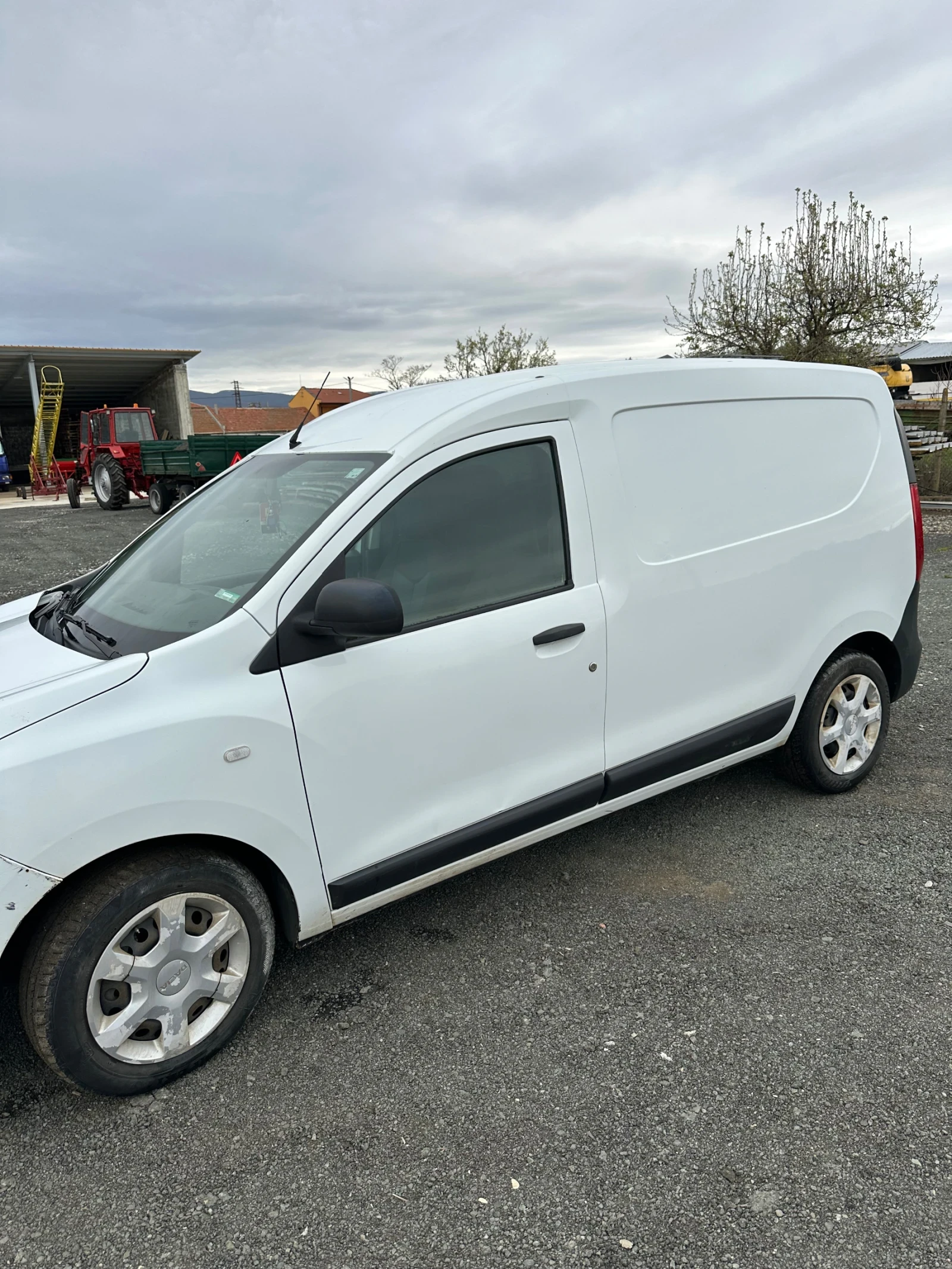 Dacia Dokker, снимка 2 - Автомобили и джипове - 55693886