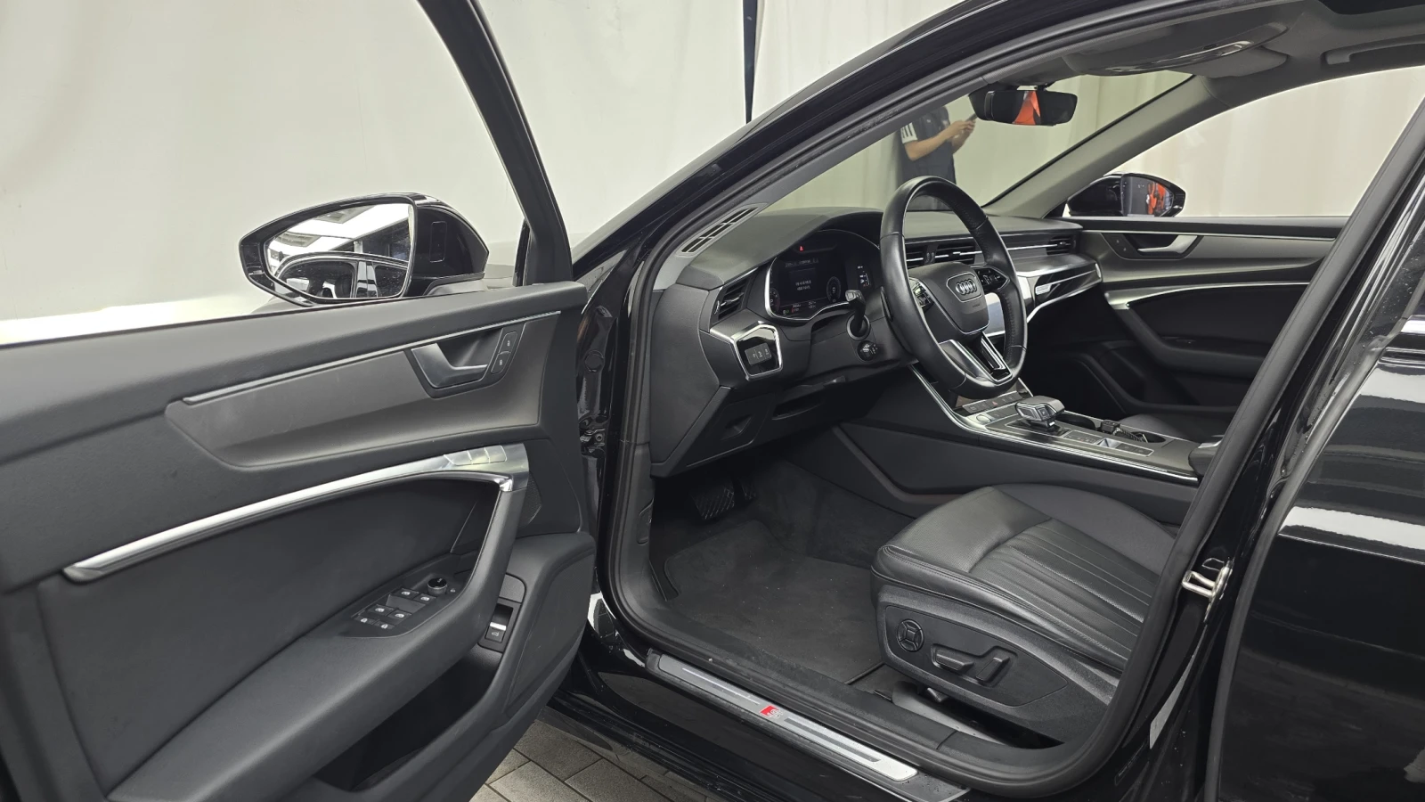 Audi A6 S-LINE* DIS* 360* LED* ОБДУХ* СОБСТВЕН ЛИЗИНГ, снимка 8 - Автомобили и джипове - 56180738