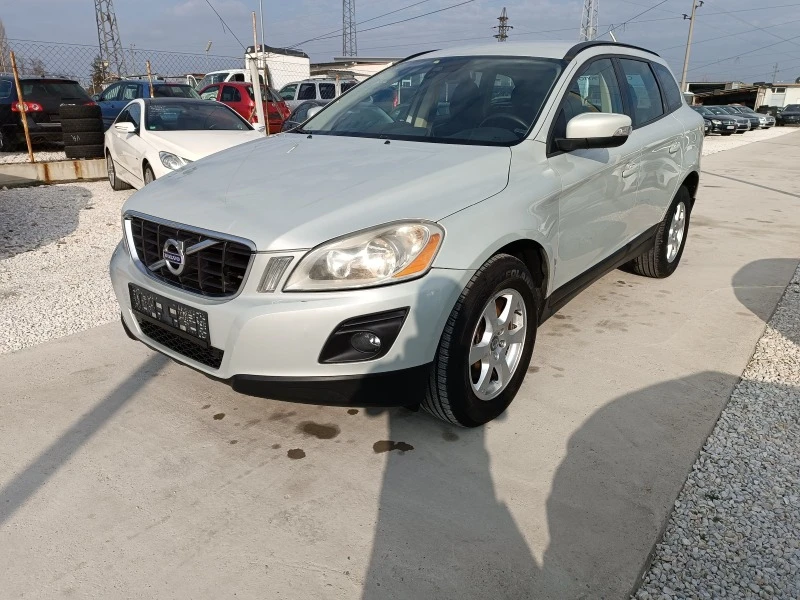 Volvo XC60 2.4D * * * LEASING 20%* * * BARTER* * * , снимка 1 - Автомобили и джипове - 44190417