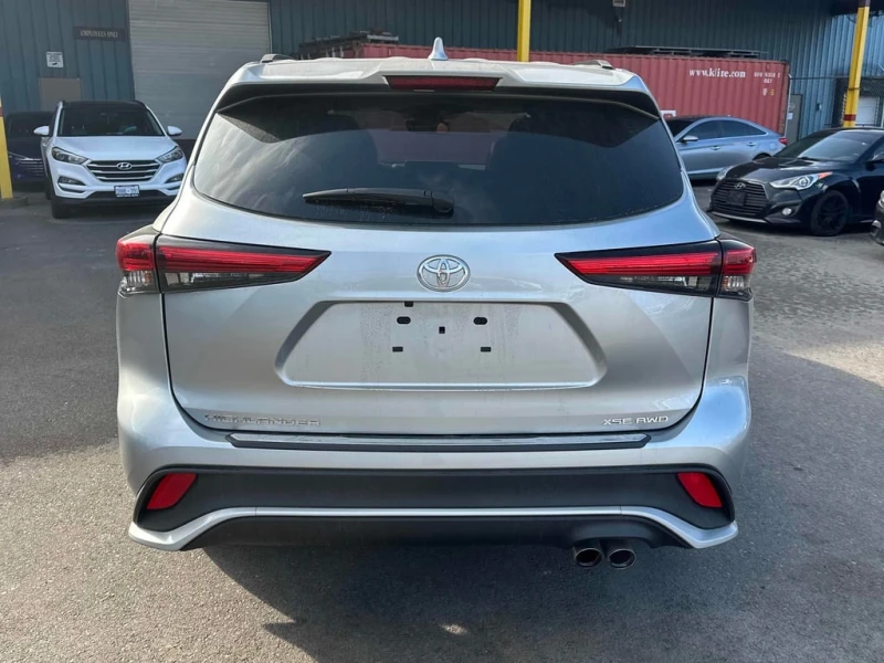 Toyota Highlander * XSE AWD * CARFAX * БЕЗ ПЪРВОНАЧАЛНА ВНОСКА, снимка 4 - Автомобили и джипове - 52737706