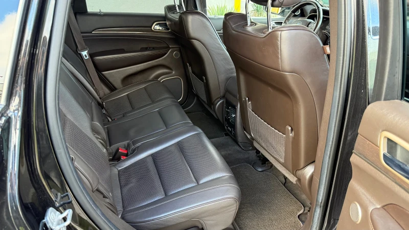 Jeep Grand cherokee 3.0crd SUMMIT, снимка 9 - Автомобили и джипове - 52774821