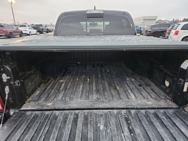 Toyota Tacoma * TRD OFF ROAD CREW CAB SHORT BED * CARFAX * БЕЗ П, снимка 14 - Автомобили и джипове - 53098742