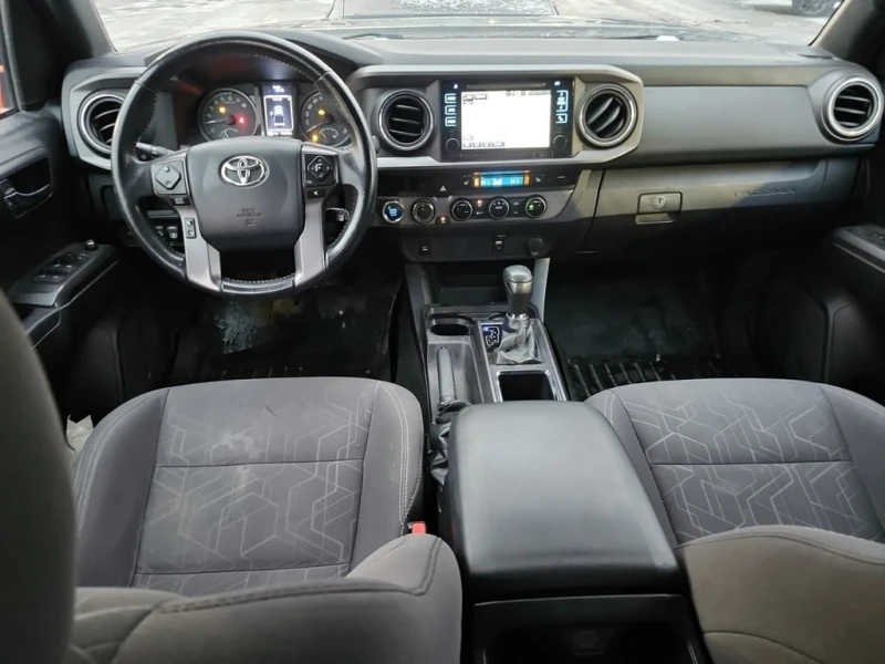 Toyota Tacoma * TRD OFF ROAD CREW CAB SHORT BED * CARFAX * БЕЗ П, снимка 11 - Автомобили и джипове - 53098742