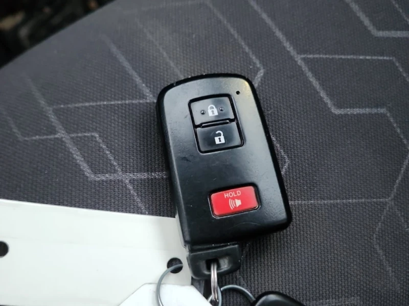 Toyota Tacoma * TRD OFF ROAD CREW CAB SHORT BED * CARFAX * БЕЗ П, снимка 8 - Автомобили и джипове - 53098742