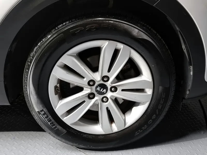 Kia Sportage 2.0 CRDi 4WD, снимка 5 - Автомобили и джипове - 54275005