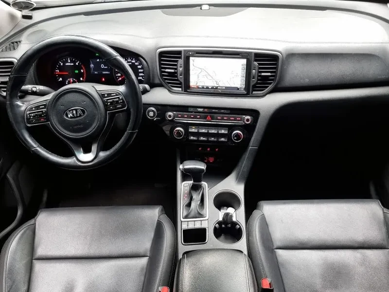 Kia Sportage 2.0 CRDi 4WD, снимка 7 - Автомобили и джипове - 54275005