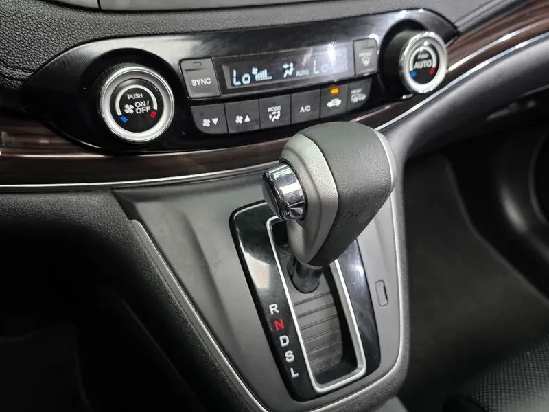Honda Cr-v 4WD EX-L, снимка 9 - Автомобили и джипове - 55349335