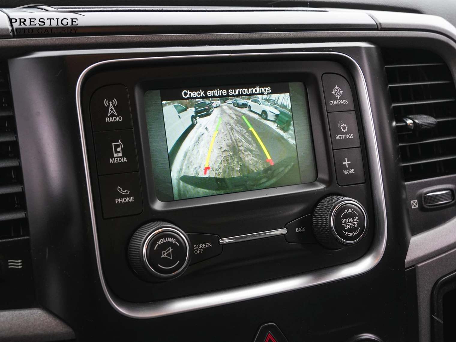 Dodge RAM 1500 2017* 4WD Crew Cab 140.5" Express* V8 HEMI | Mobile.bg � ����������� 11