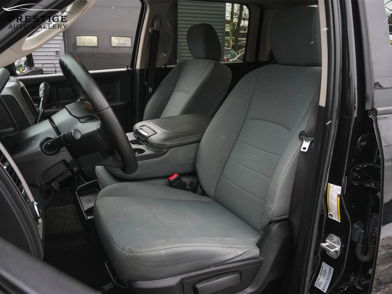 Dodge RAM 1500 2017* 4WD Crew Cab 140.5" Express* V8 HEMI | Mobile.bg � ����������� 16