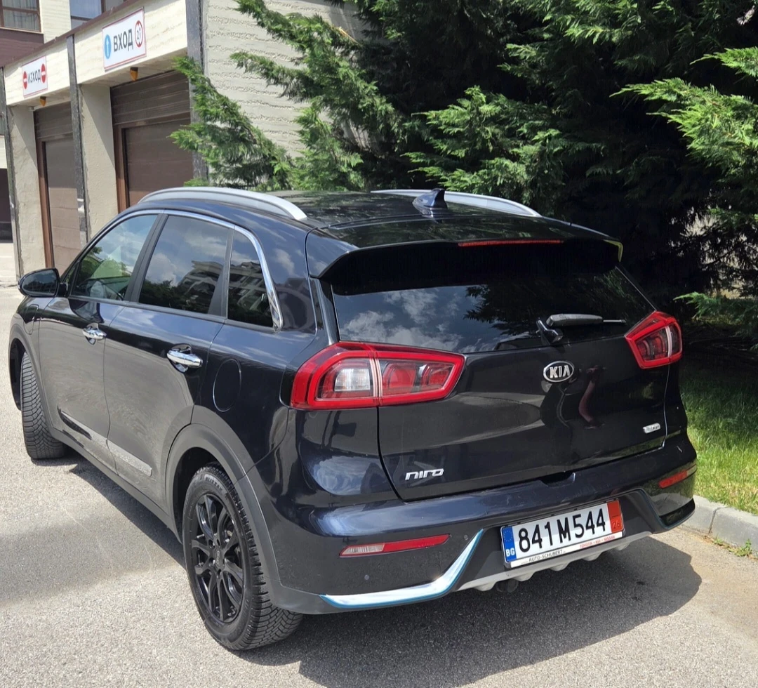 Kia Niro KIA NIRO Plug-in Hybrid /1.6 GDI + Electric , снимка 4 - Автомобили и джипове - 54617870