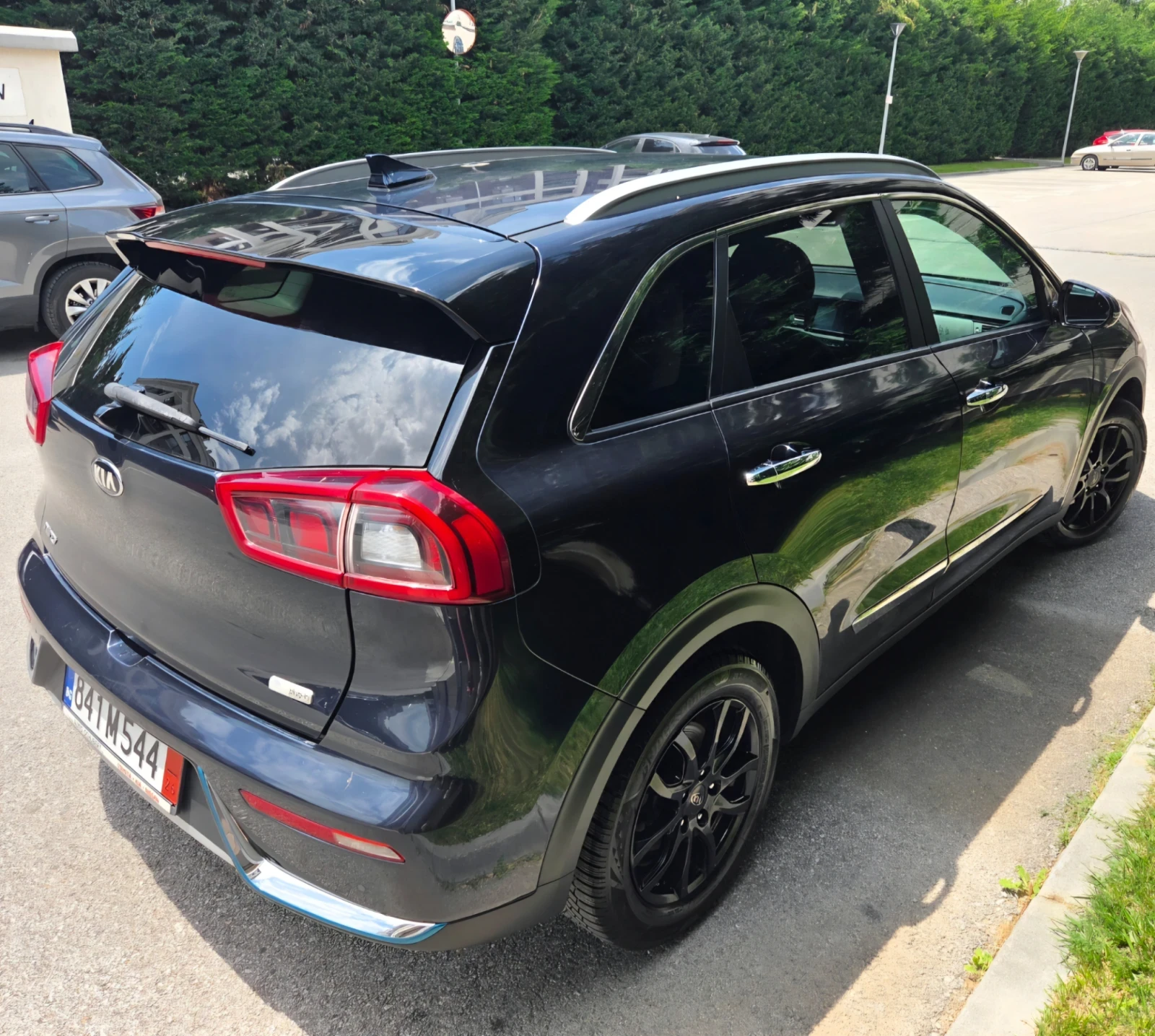Kia Niro KIA NIRO Plug-in Hybrid /1.6 GDI + Electric , снимка 5 - Автомобили и джипове - 54617870