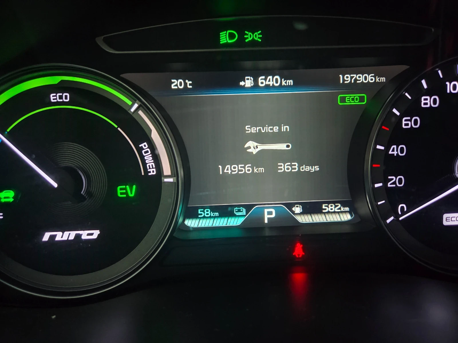 Kia Niro KIA NIRO Plug-in Hybrid /1.6 GDI + Electric , снимка 8 - Автомобили и джипове - 54617870