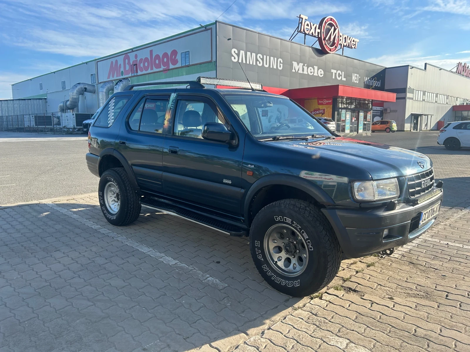 Opel Frontera 3.2 V6 4x4 GAZ/BENZIN, снимка 9 - Автомобили и джипове - 54632463