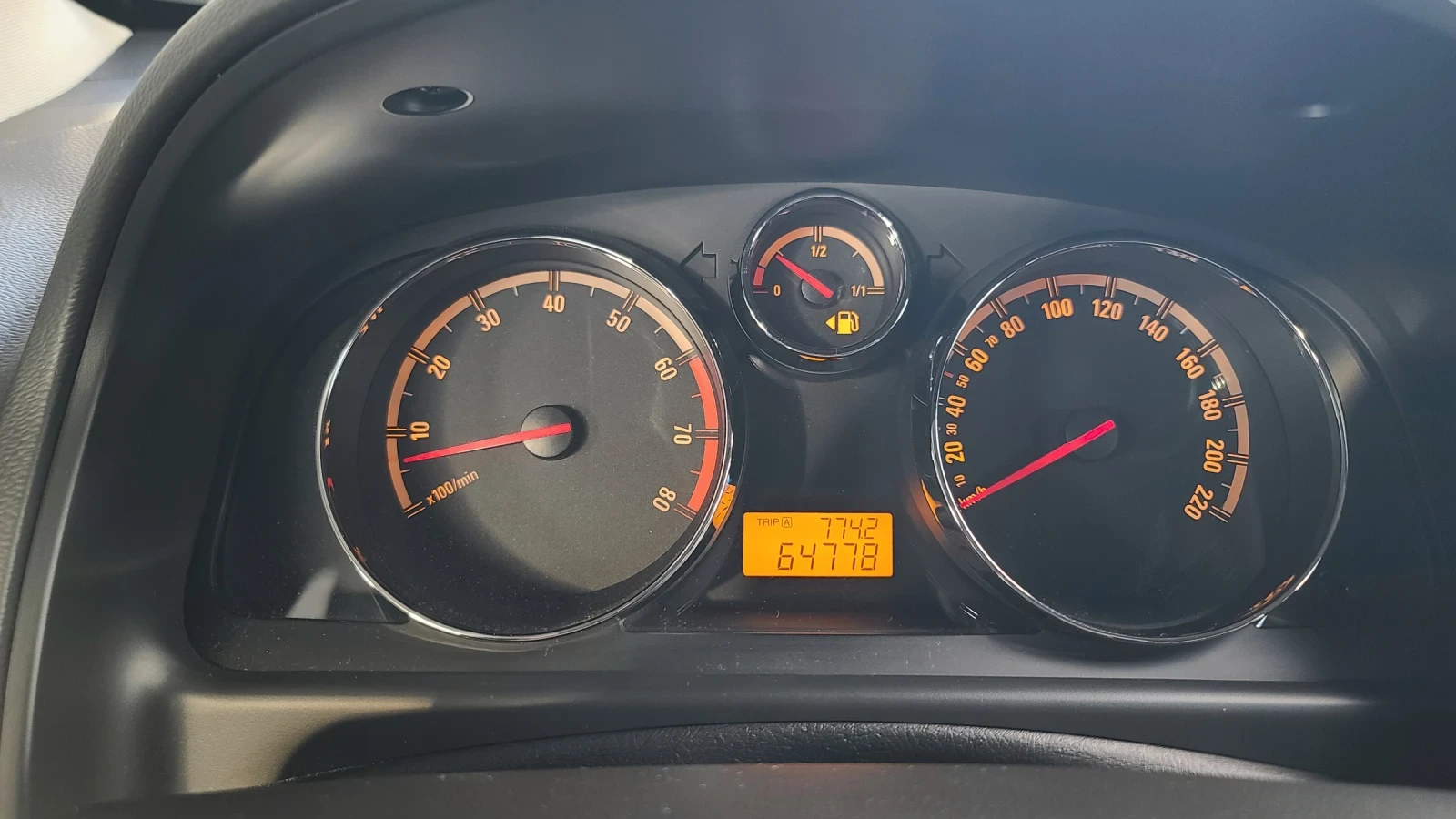 Opel Antara, снимка 13 - Автомобили и джипове - 55166756