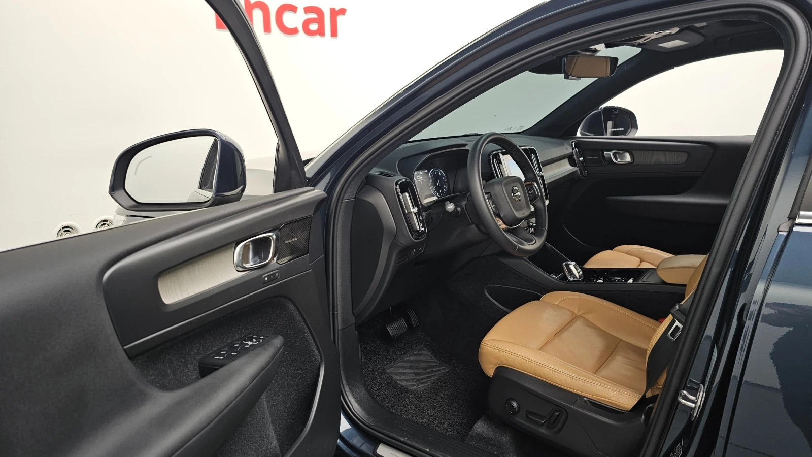 Volvo XC40 B4 Inscription, снимка 11 - Автомобили и джипове - 55683344