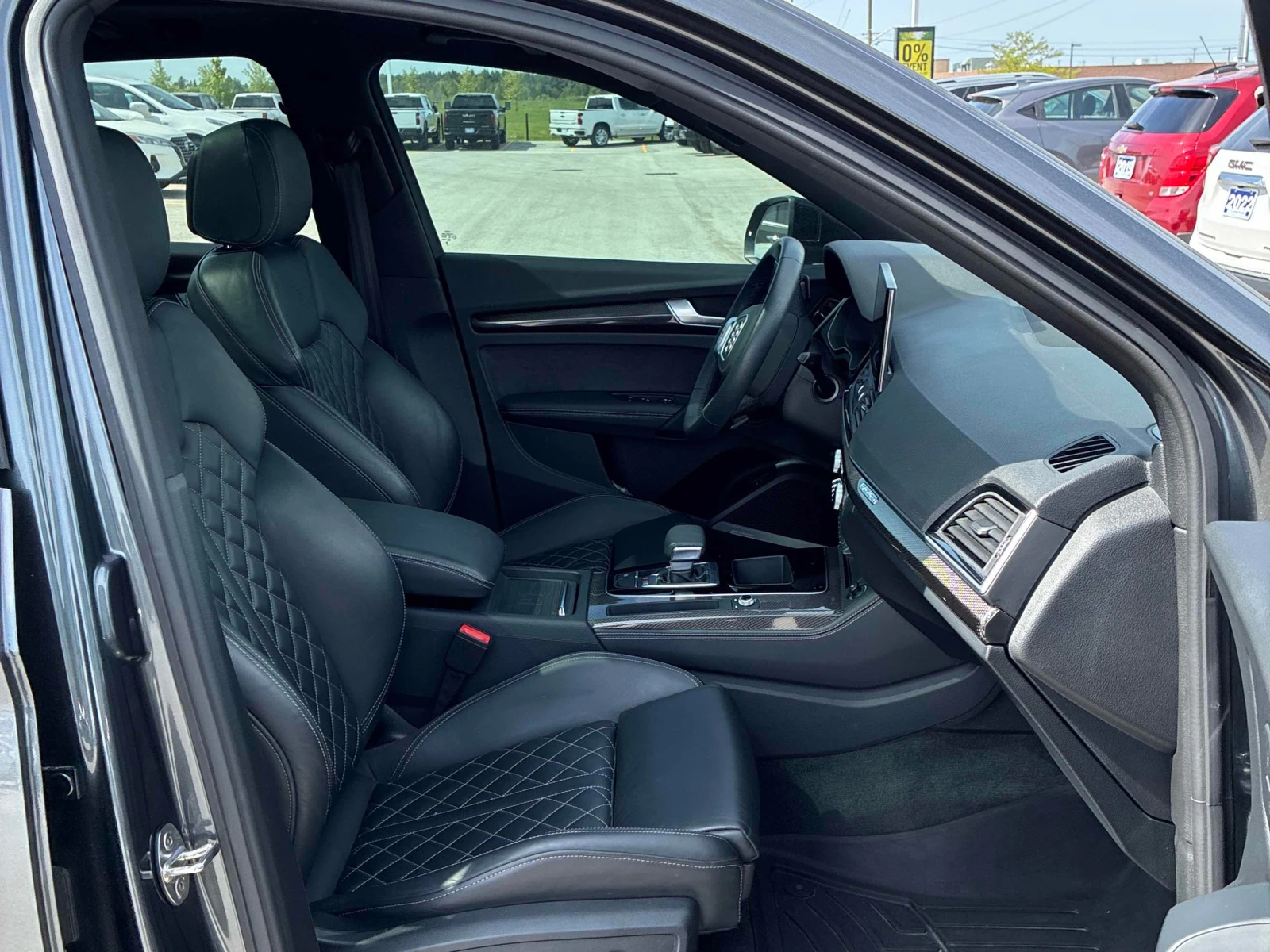Audi SQ5 3.0T * Technik * CARFAX * , снимка 12 - Автомобили и джипове - 56068603