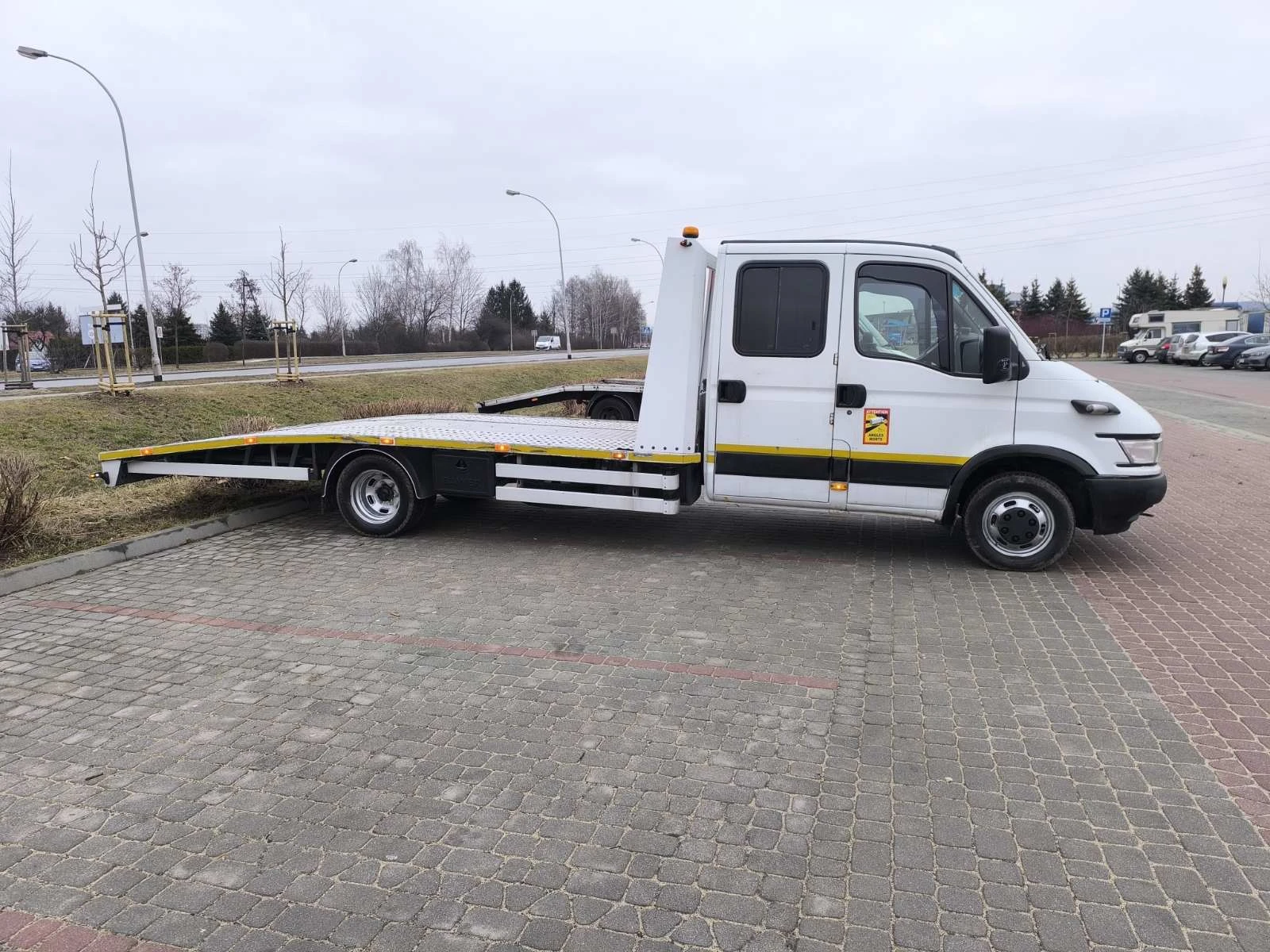 Iveco 35c17 Пътна помощ - изображение 4
