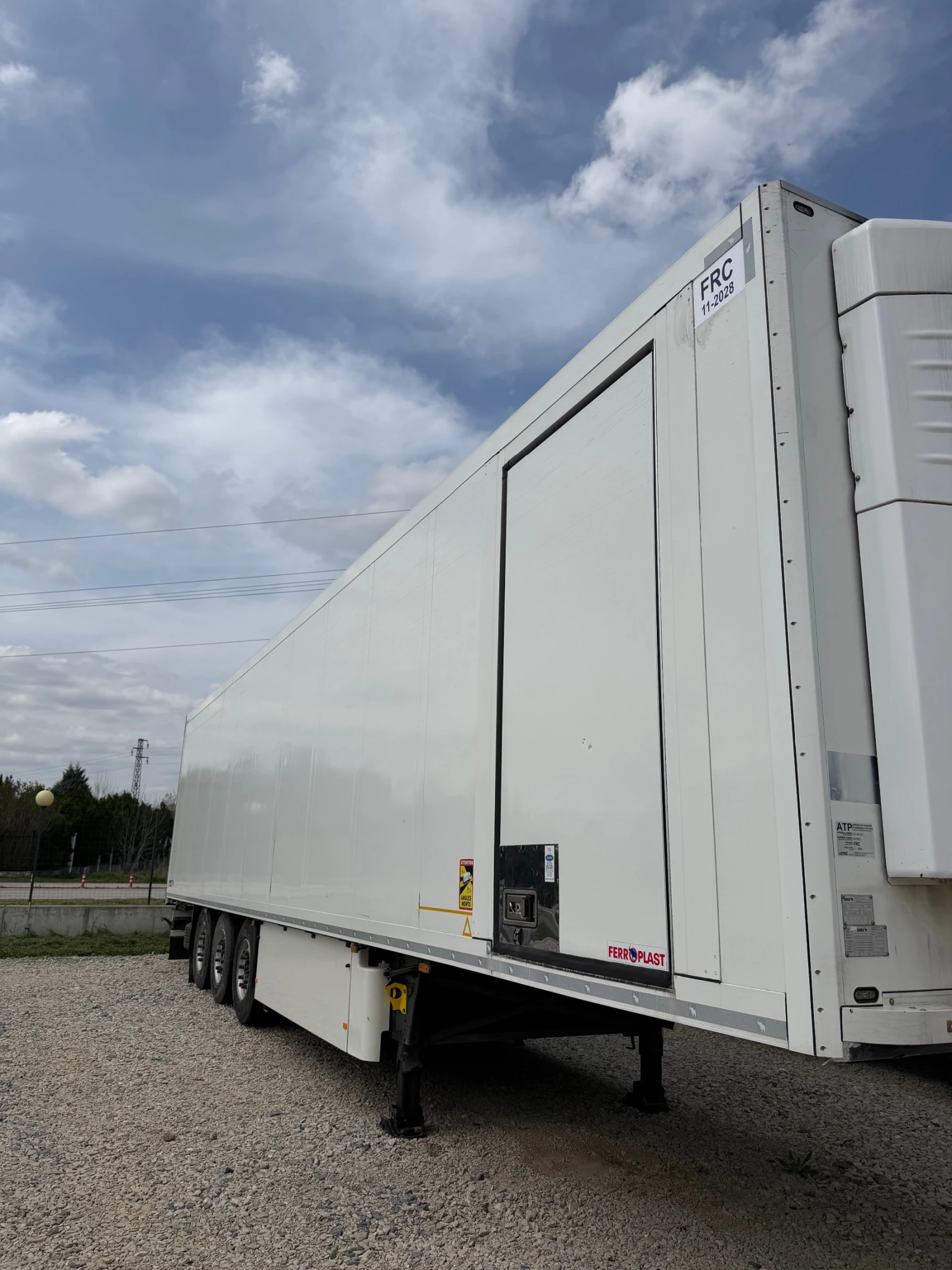 Полуремарке Schmitz BI TEMP, снимка 2 - Ремаркета - 54222894