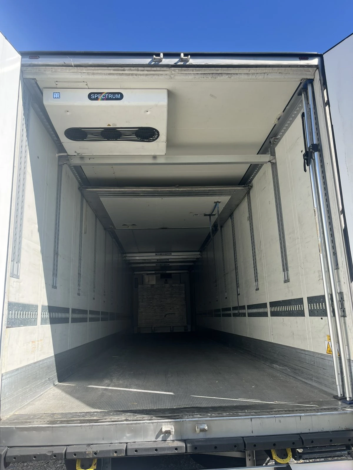 Полуремарке Schmitz BI TEMP, снимка 7 - Ремаркета - 54222894