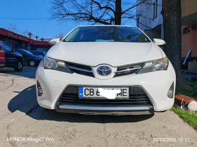 Toyota Auris, снимка 1