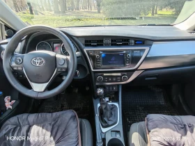 Toyota Auris, снимка 12
